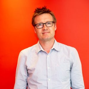 Dr Simon Lord